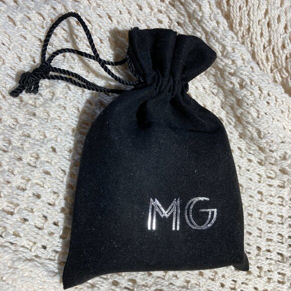 Maura Green Koi Yin Yang 14k gold pendant - Picture 8 of 8